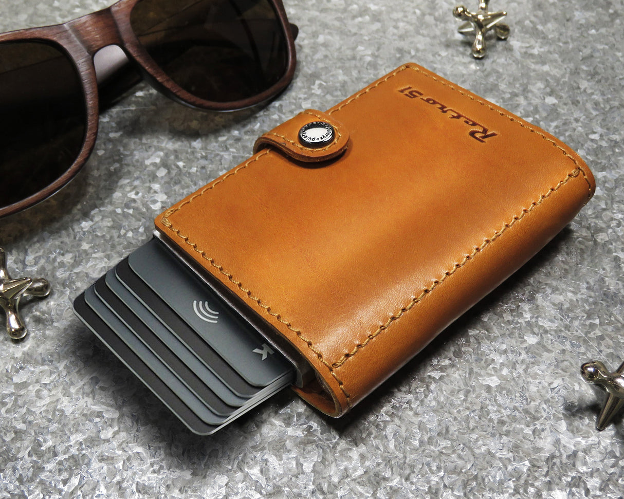 MODERN TRAVELER | Cognac